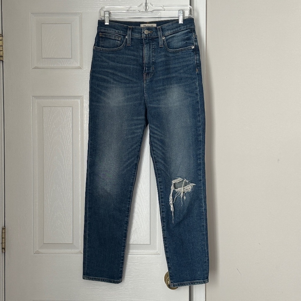 Madewell The Mom Jean Size 25 High Rise Vintage Wash Distressed Straight Leg